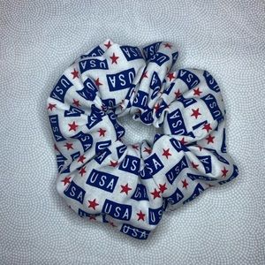 USA Scrunchie